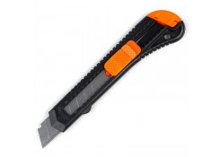 Нож строительный Polax пластиковый с выдвижным лезвием 18 мм (23-001)